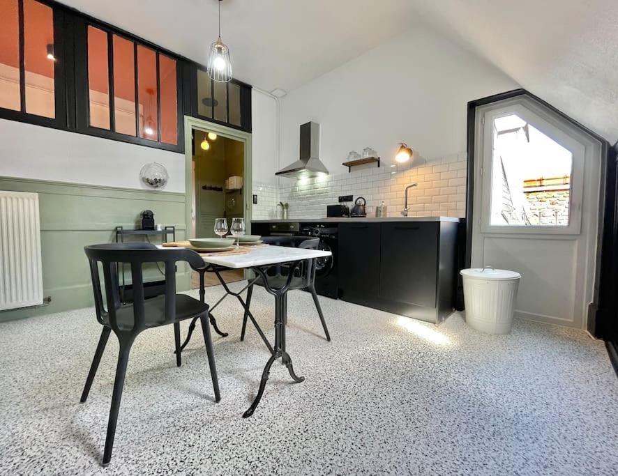 Duplex De Caractere 50 M² Apartment *